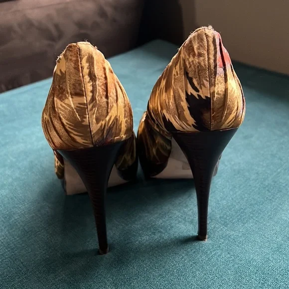 ALDO Heels 👠 - Picture 3 of 9